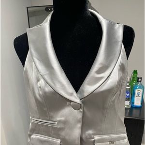 Silver halter backless vest. Made by Marciano Size 2